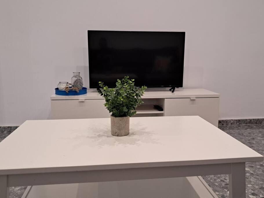 Apartment Altamira White & Bright