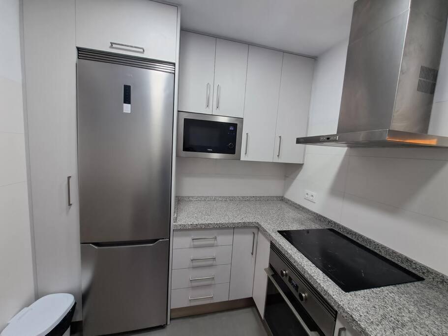 Apartment Altamira White & Bright
